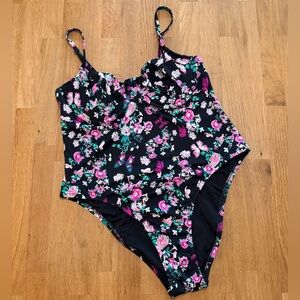 Victoria's Secret XXL Black Floral Underwire Open Back One Piece Bathing Suit